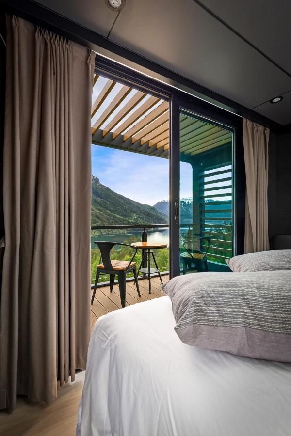 Sogndal Fjordpanorama - The View Villa Exterior photo
