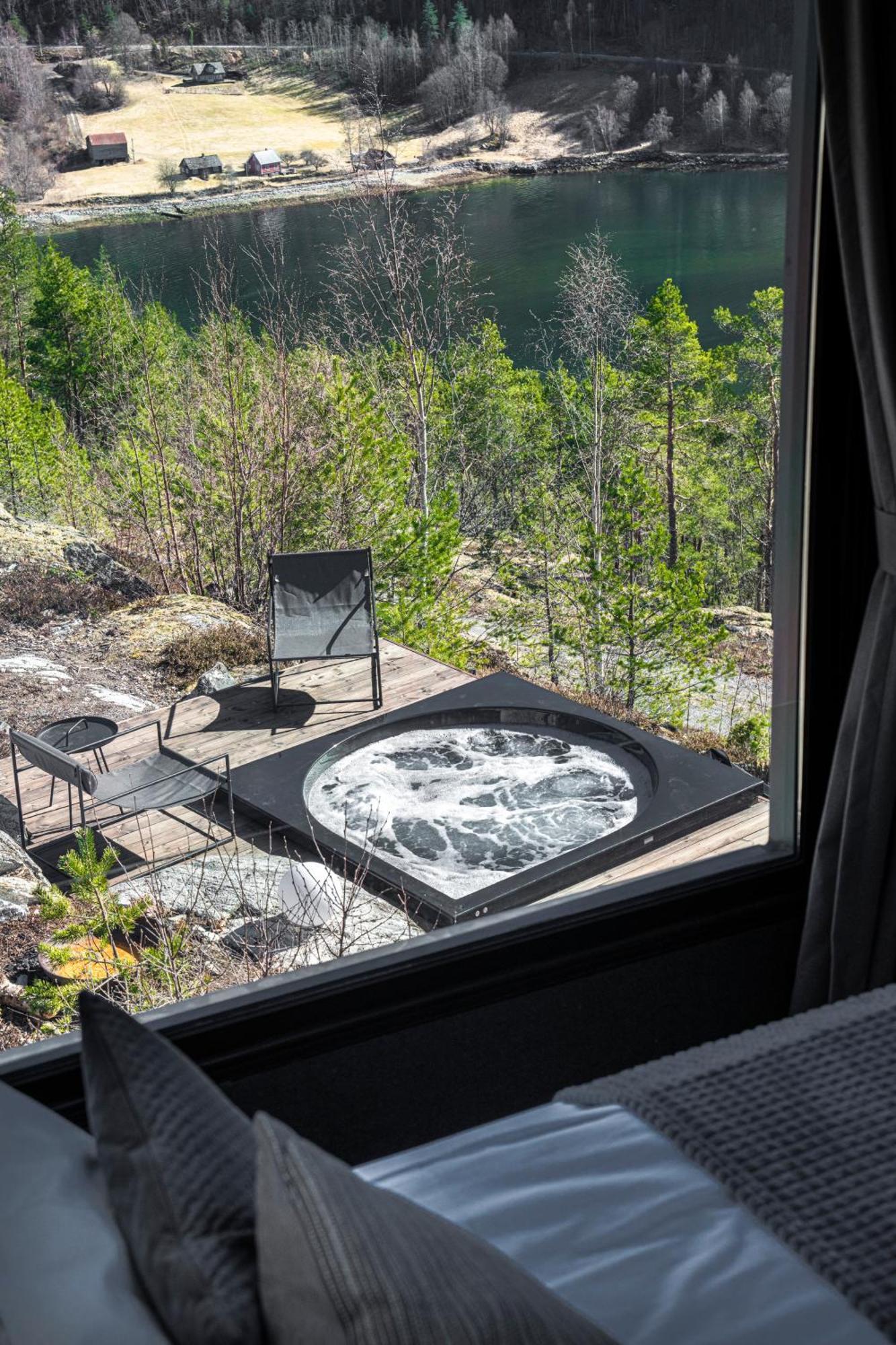 Sogndal Fjordpanorama - The View Villa Exterior photo